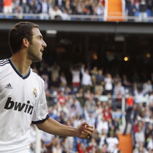 kaiyun登录-詹姆斯七战封神破茧成蝶，勇士绝境淬火挑战极限，史诗对决，詹姆斯七战封神对勇士淬火重生