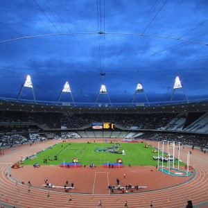 开云平台-巅峰对决，当穆古鲁扎的优雅剑锋对上字母哥的惊世六十分钟，优雅剑锋对决洪荒之力，当穆古鲁扎的球拍划破字母哥的六十分钟苍穹