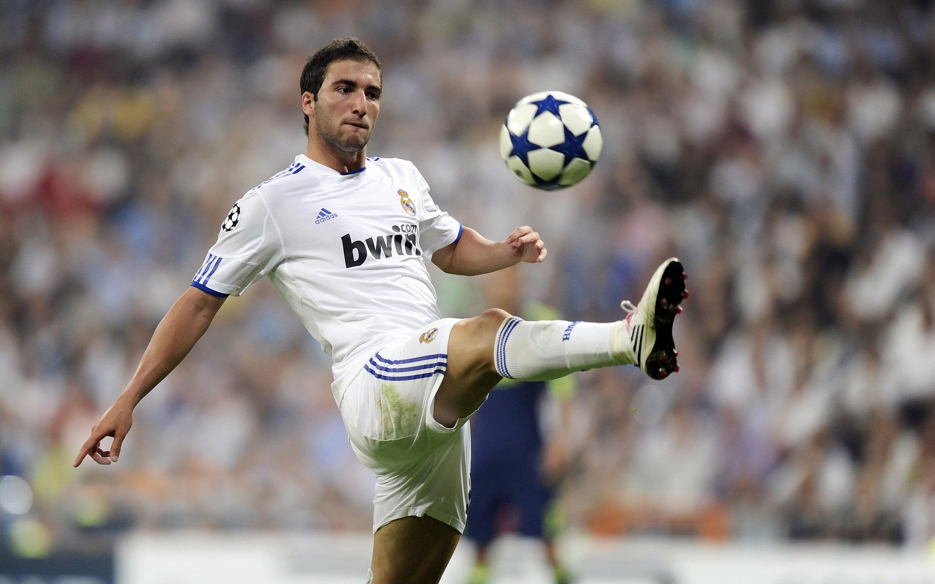 虚拟绿茵与峡谷交响，萨拉赫与Karsa的命定一役，虚拟绿茵与峡谷交响，萨拉赫与Karsa的命定一役